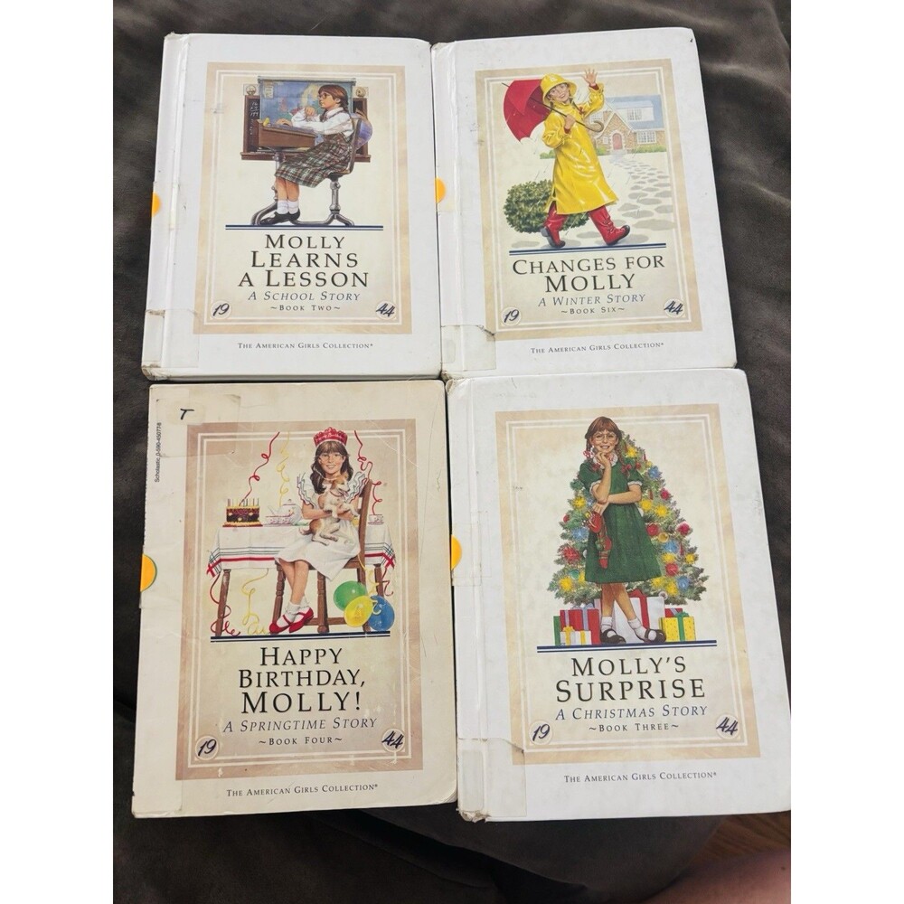 Vintage Pleasant Company American Girl Molly Book Lot Early Editions #2,3,4,6